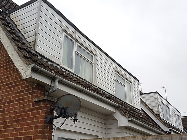 cladding cleaning Swindon