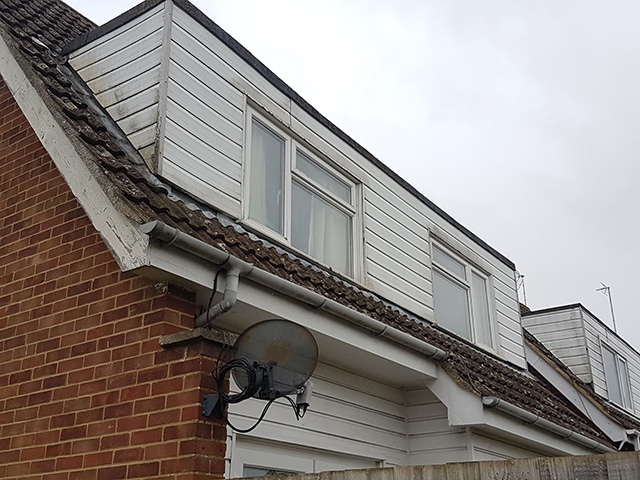 cladding cleaning Swindon