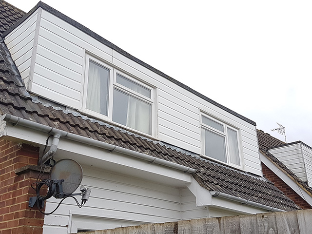 cladding cleaning Swindon