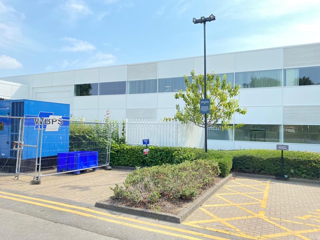 commercial-window-cleaning-swindon Photos of building cleaned by Soule window cleaning in swindon