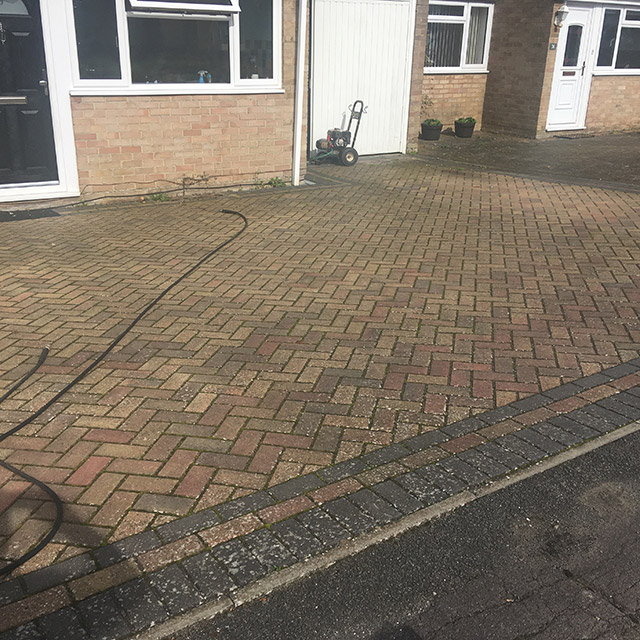 driveway cleaning Swindon driveway cleaning Swindon