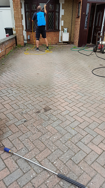 driveway cleaning Swindon driveway cleaning Swindon