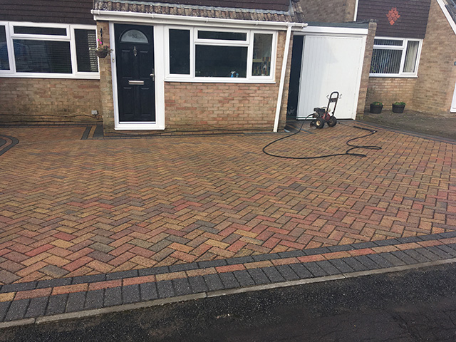 driveway cleaning Swindon