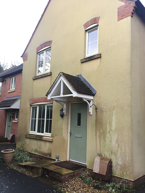 render cleaning Swindon